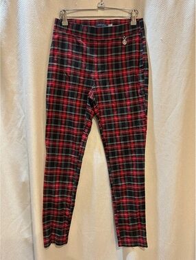 Tommy Hilfiger Women's Size 6 Red and Black Plaid Pants with Logo Charm